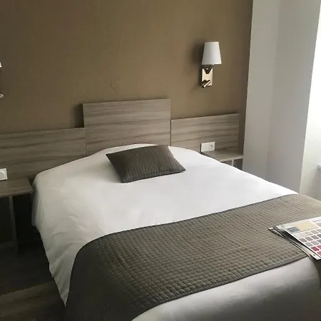 Hotel Contact Du Champ De Mars De